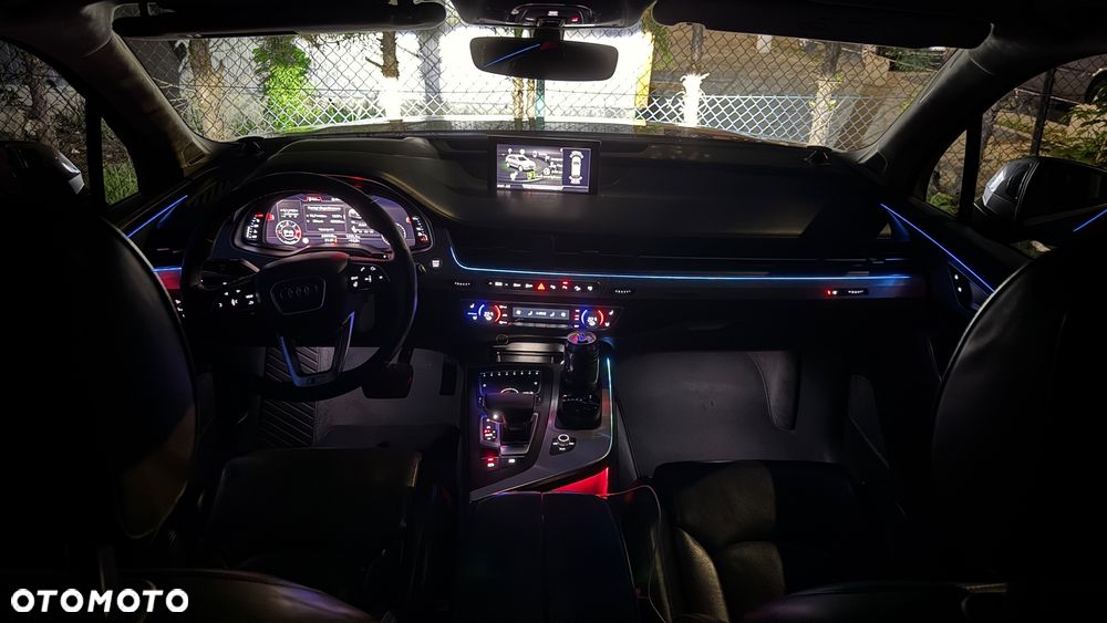 Audi Q7 - 30