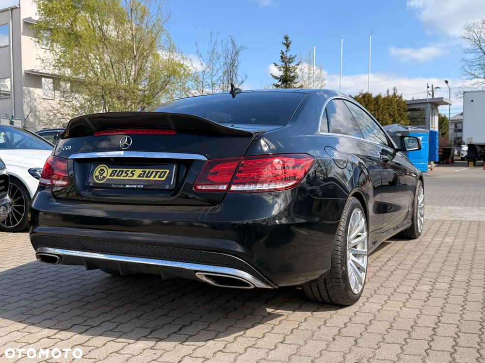 Mercedes-Benz Klasa E - 9