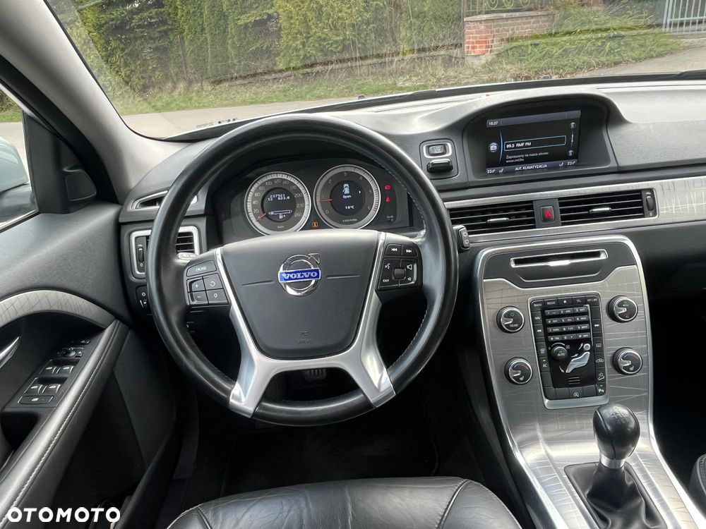 Volvo XC 70 D5 AWD Momentum - 7