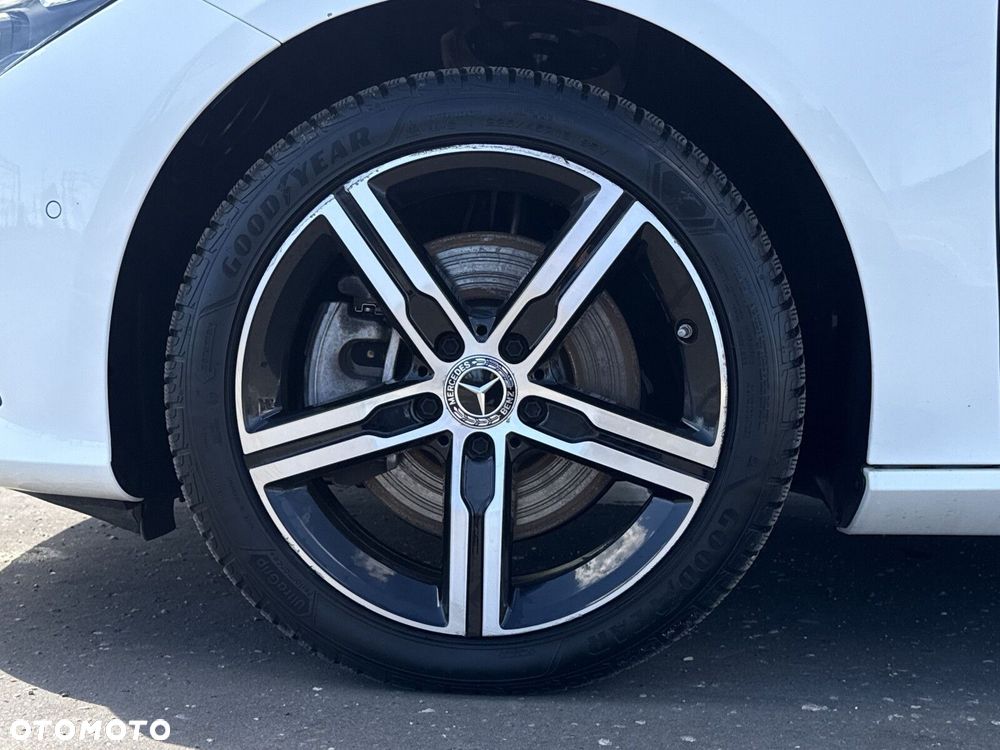 Mercedes-Benz CLA - 36