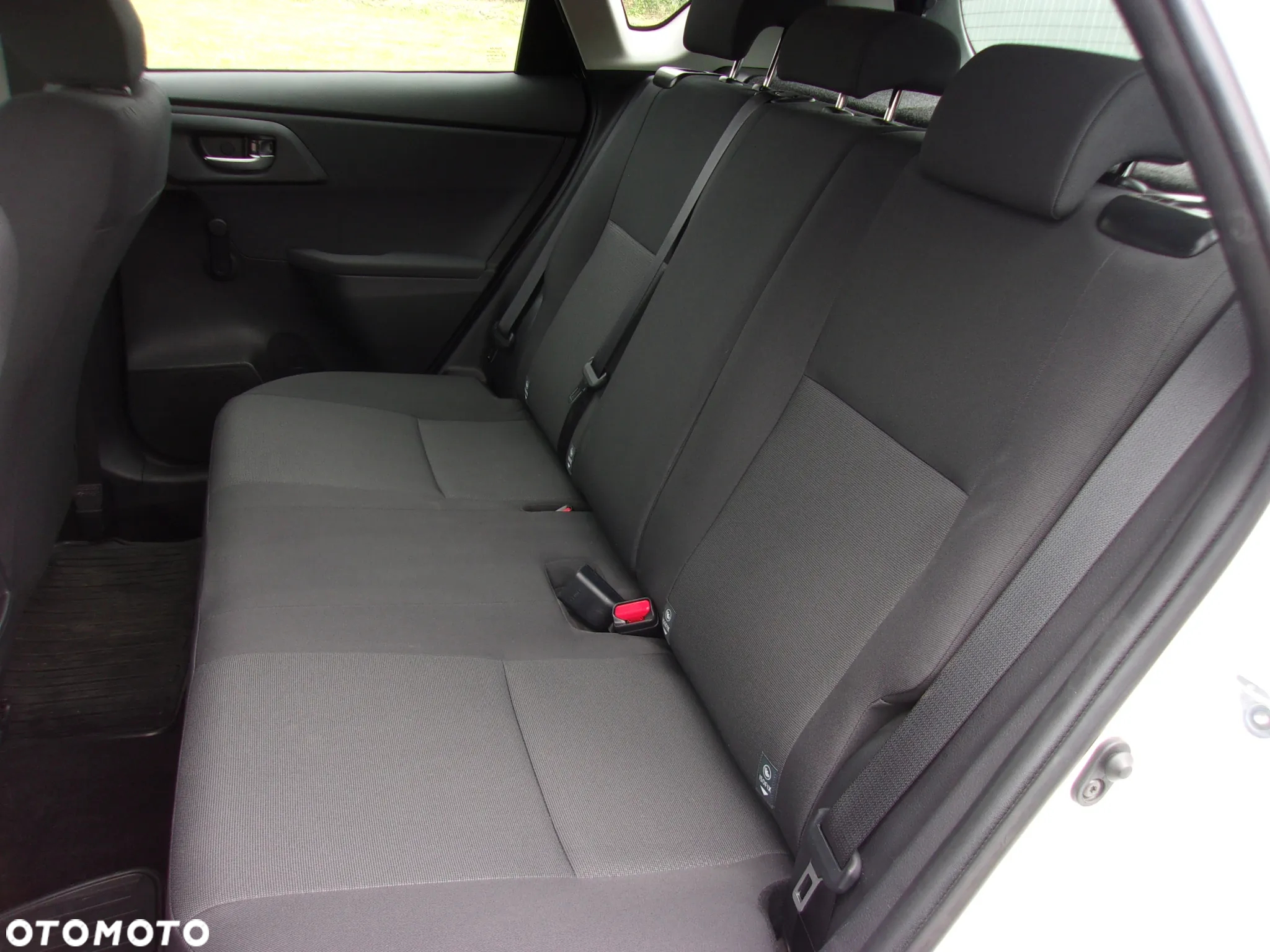 Toyota Auris 1.33 VVT-i Active - 19