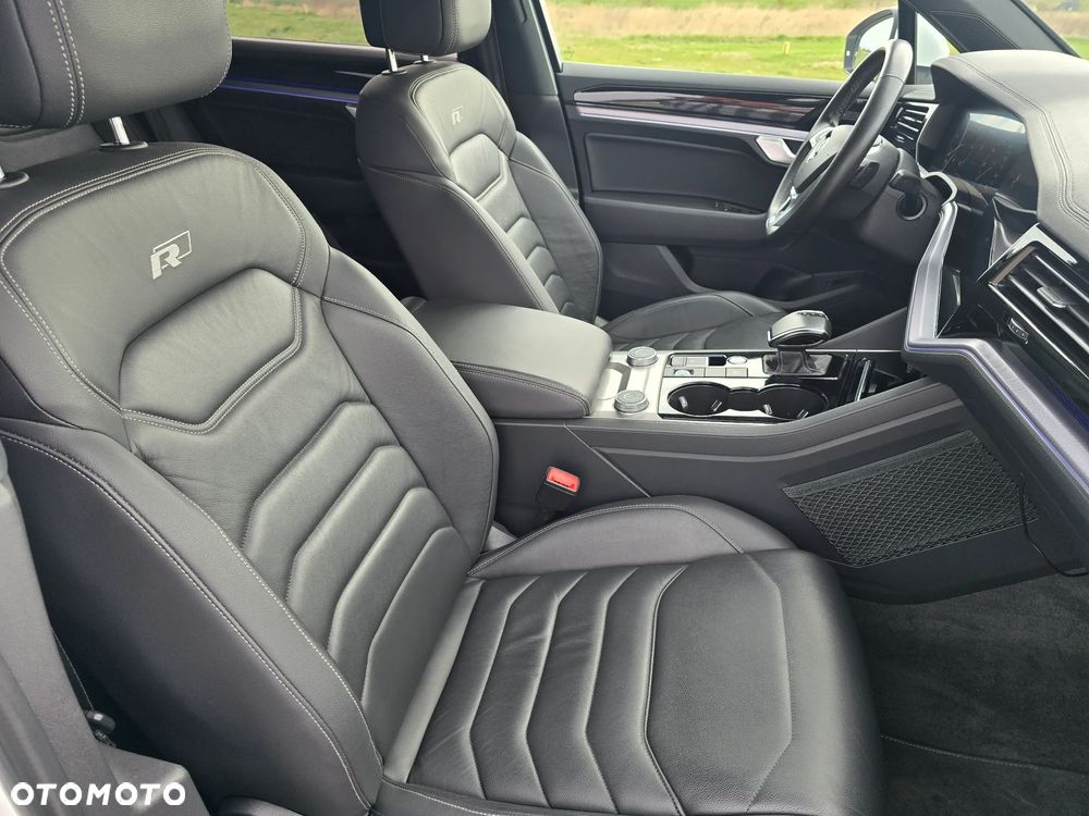 Volkswagen Touareg 3.0 V6 TDI SCR 4Mot R-Line - 16