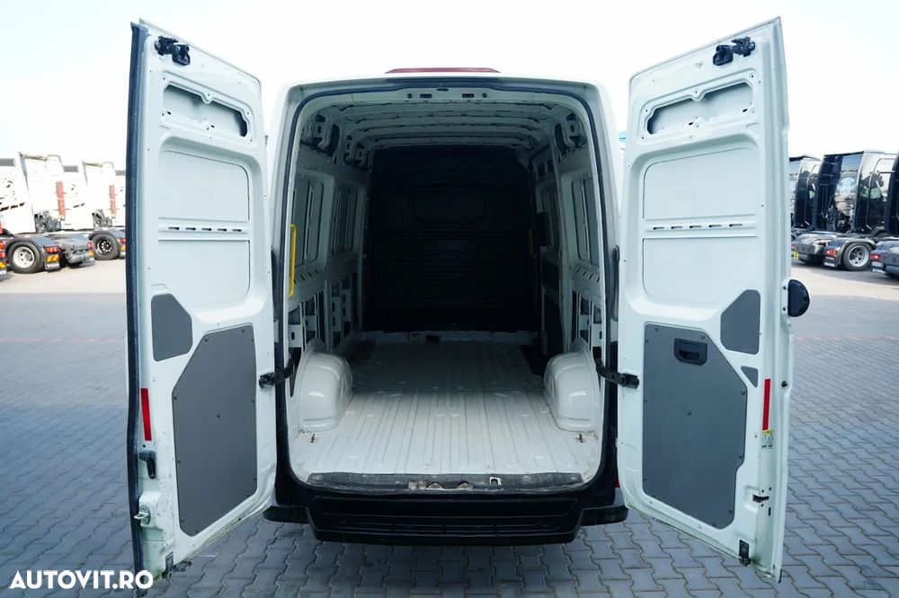 Volkswagen CRAFTER / 2.0 D / VAN TABĂ / GVW: 3500 KG / 2018 / IMPORTAT / DUPĂ CONTRACTUL DE SERVICE - 19