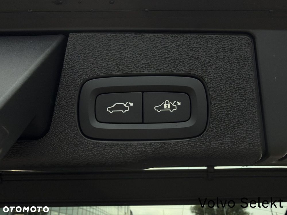 Volvo XC 60 - 30
