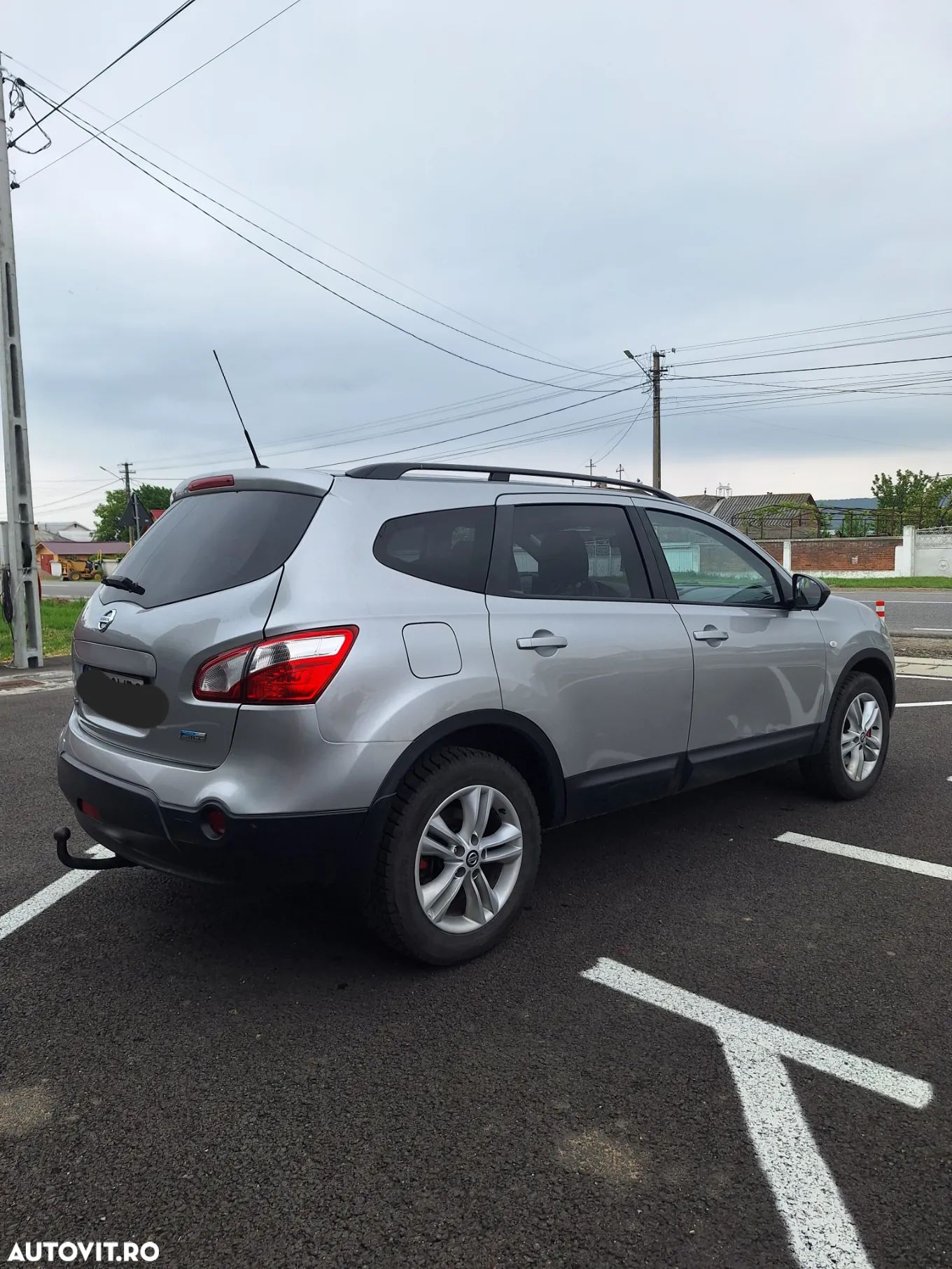 Nissan Qashqai+2 - 1