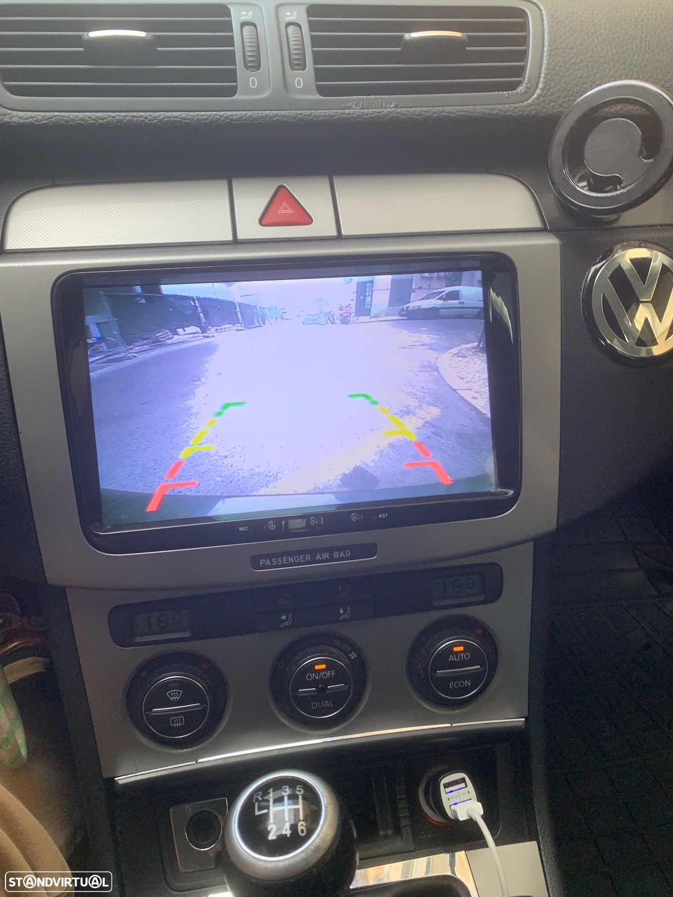 VW Passat Variant 2.0 TDi Confortline - 14