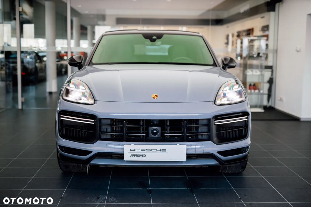 Porsche Cayenne Turbo GT - 15