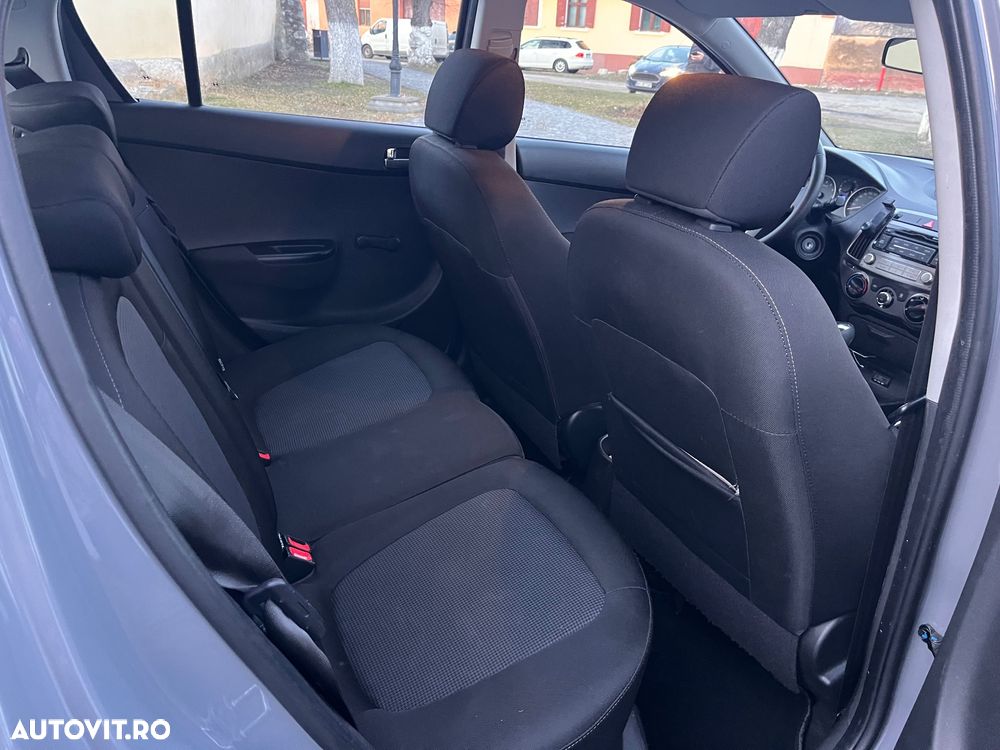 Hyundai i20 - 13