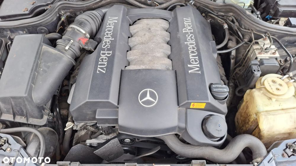 Mercedes-Benz Klasa E 430 T Avantgarde - 40