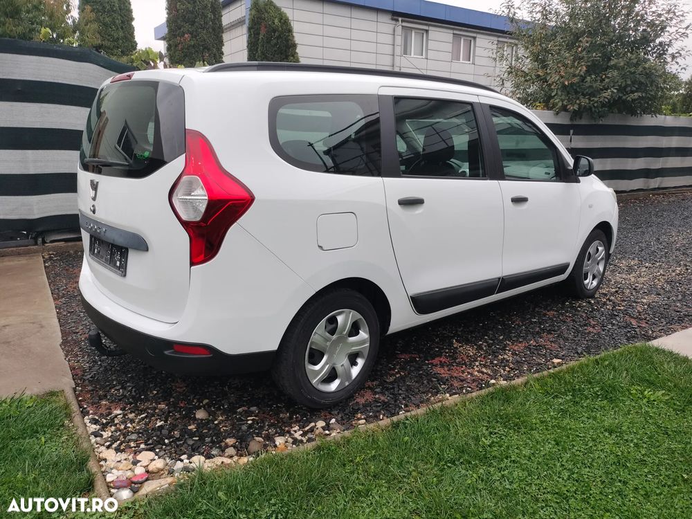 Dacia Lodgy dCi 90 Essential - 21