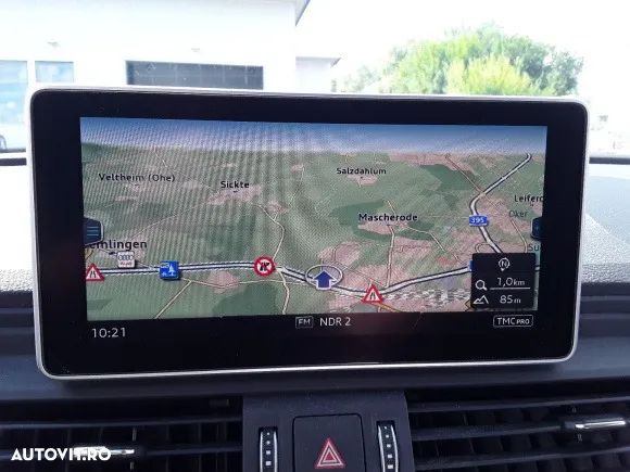 Audi Q5 2.0 40 TDI quattro S tronic Design - 11