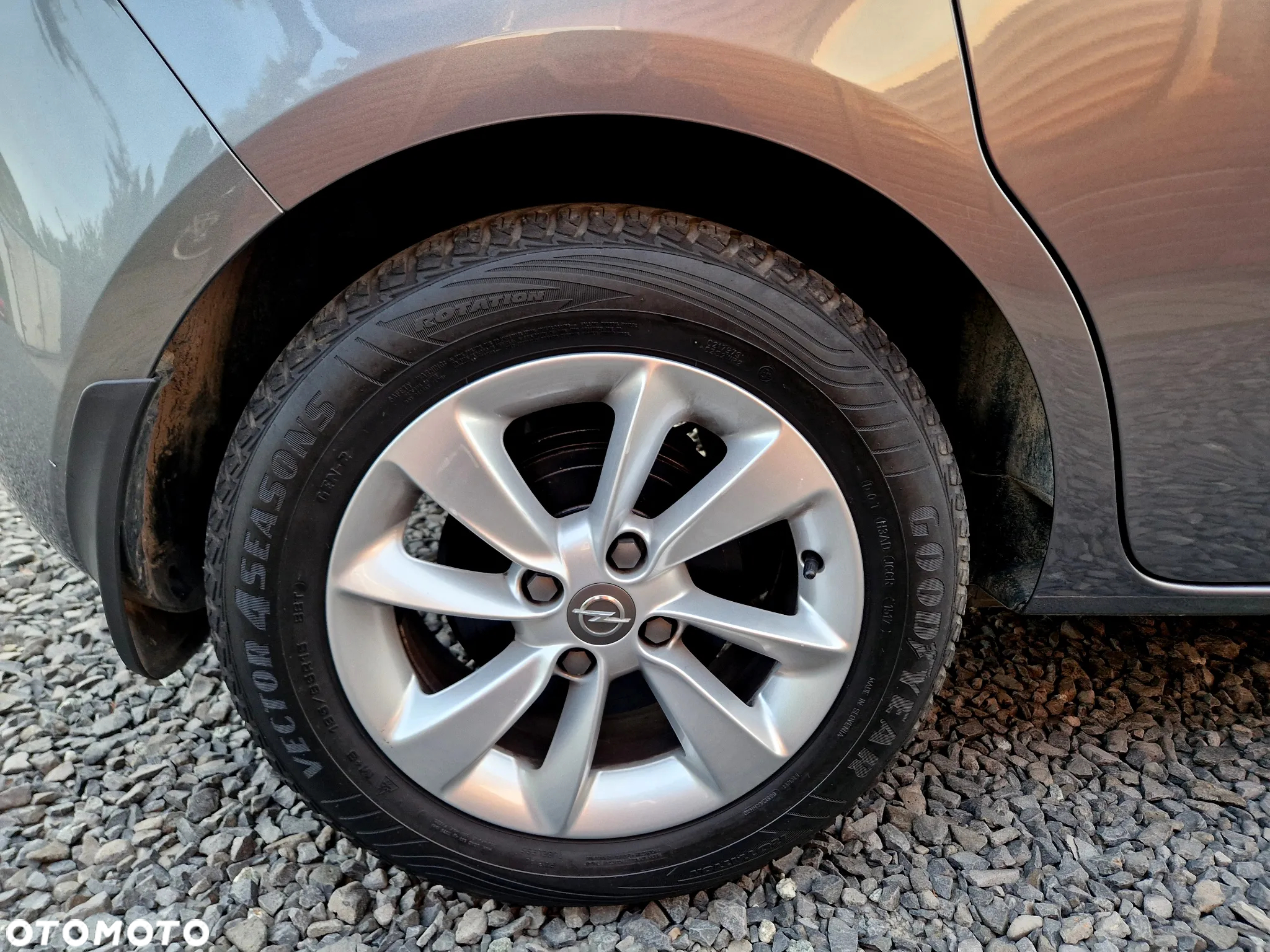 Opel Corsa 1.4 Color Edition - 38