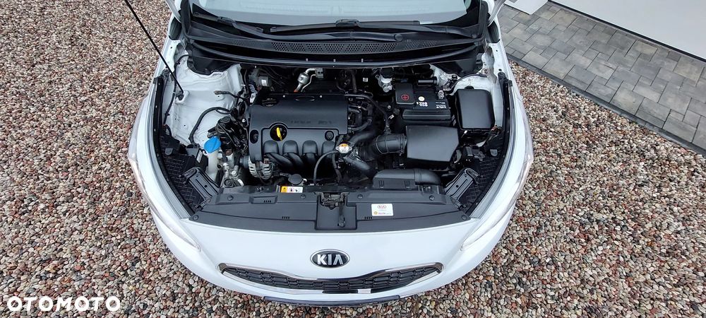 Kia Ceed 1.4 CVVT ISG Spirit - 34