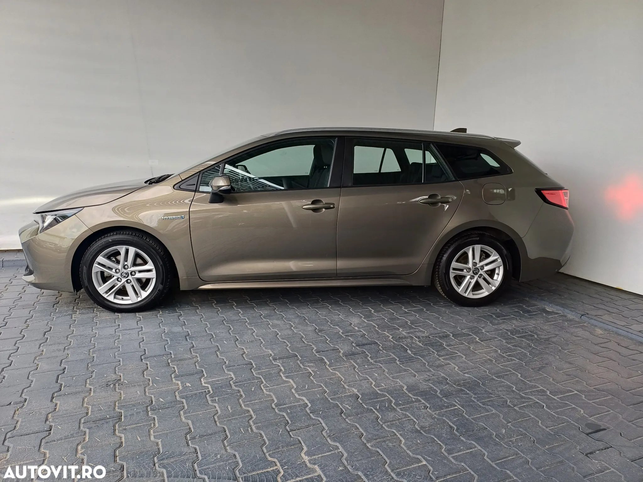 Toyota Corolla 1.8 HSD TS Dynamic - 2