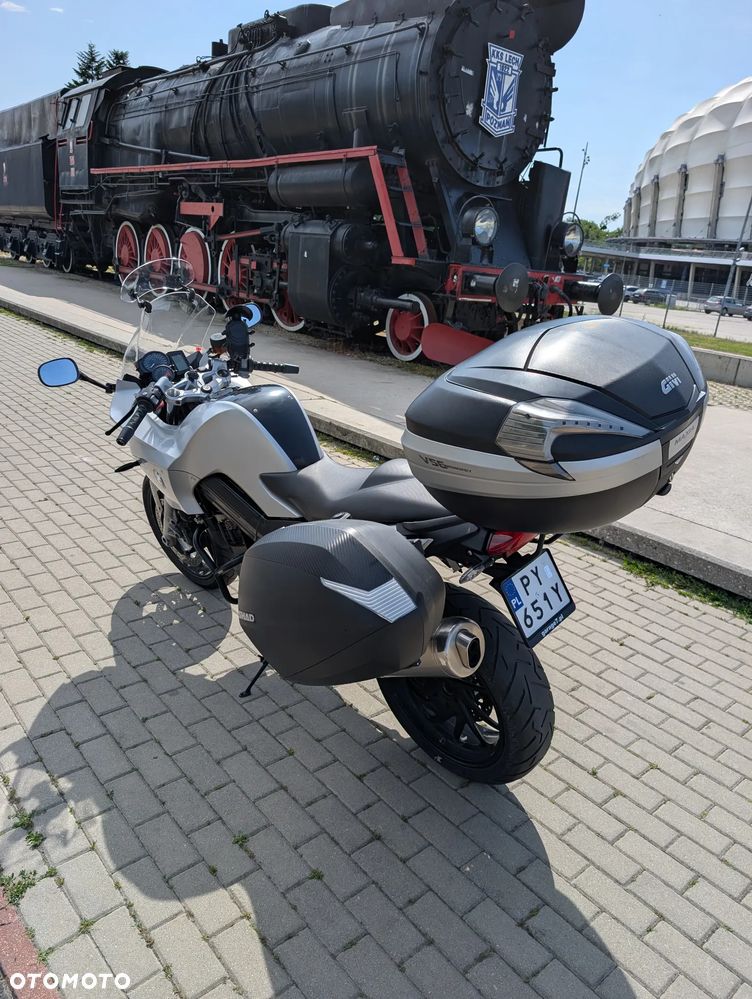 BMW F - 3
