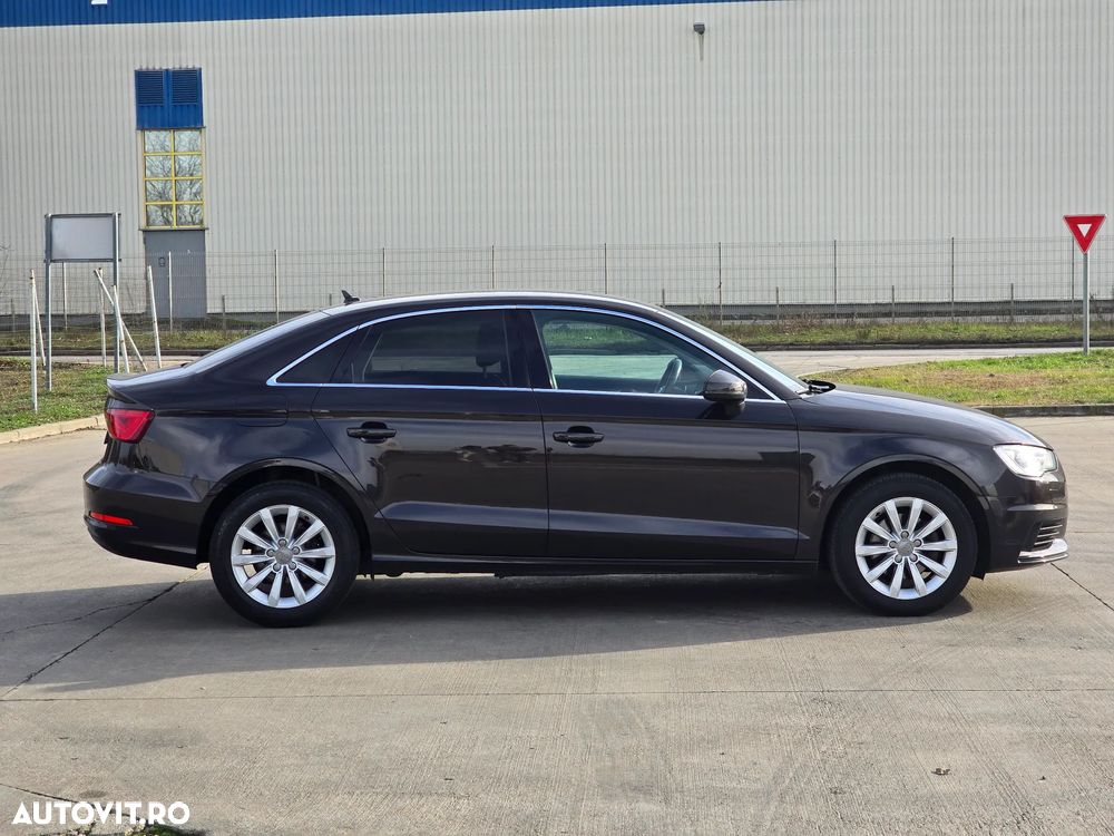 Audi A3 1.6 TDI Limousine S tronic design - 12