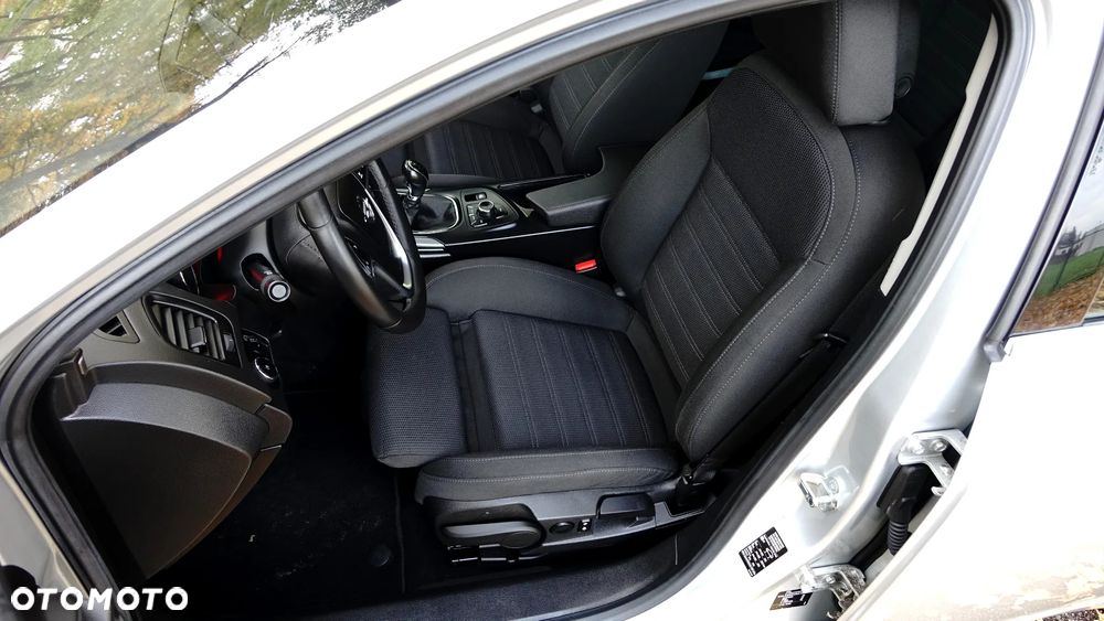 Opel Insignia 1.8 Sports Tourer Innovation - 6