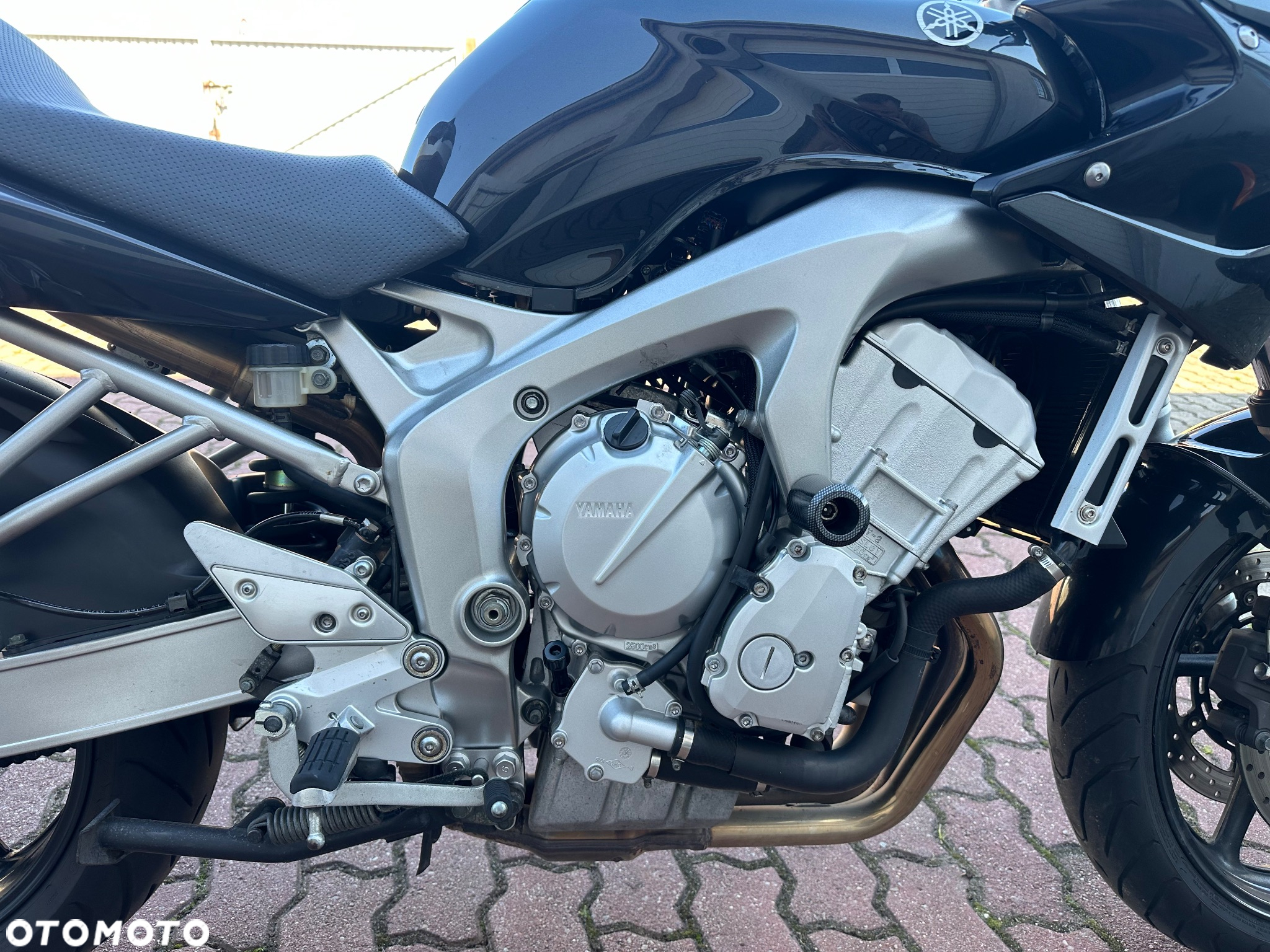 Yamaha FZ6 - 22