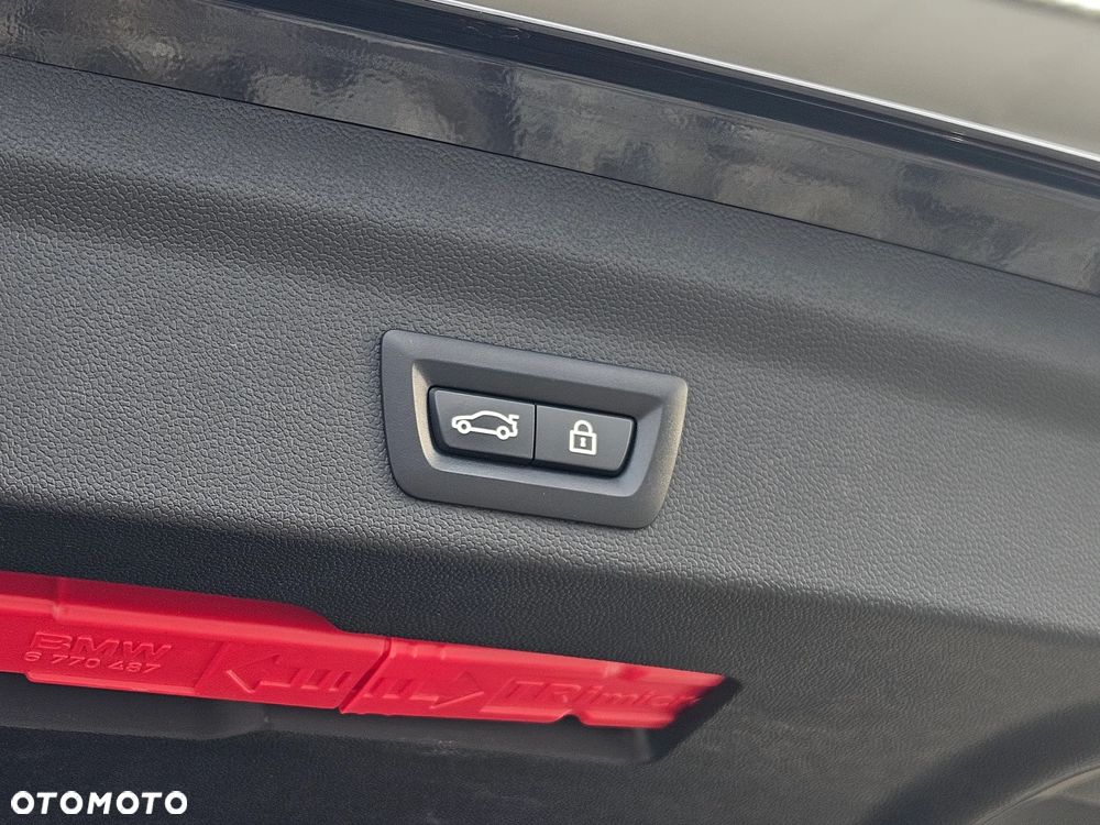 MINI John Cooper Works ALL4 sport - 21