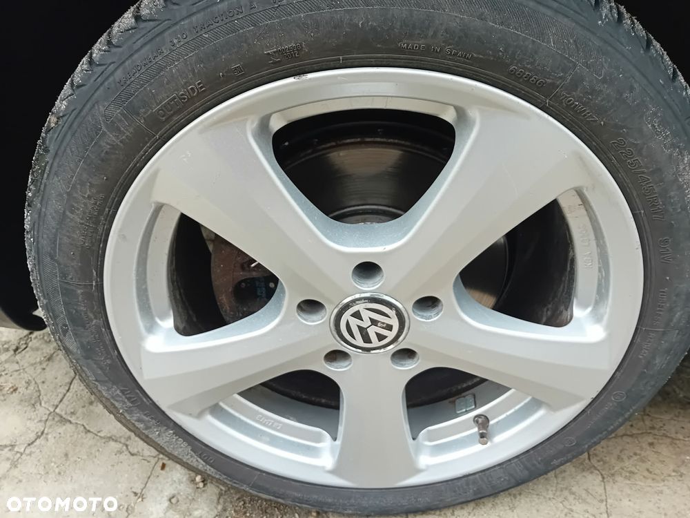 Volkswagen Touran 2.0 TDI Highline - 9