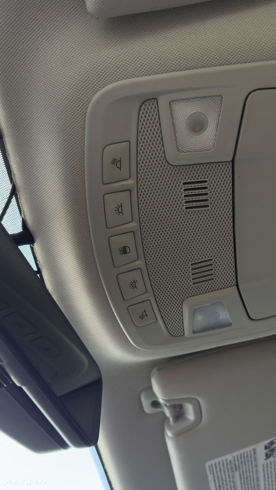 Ford Fusion - 27
