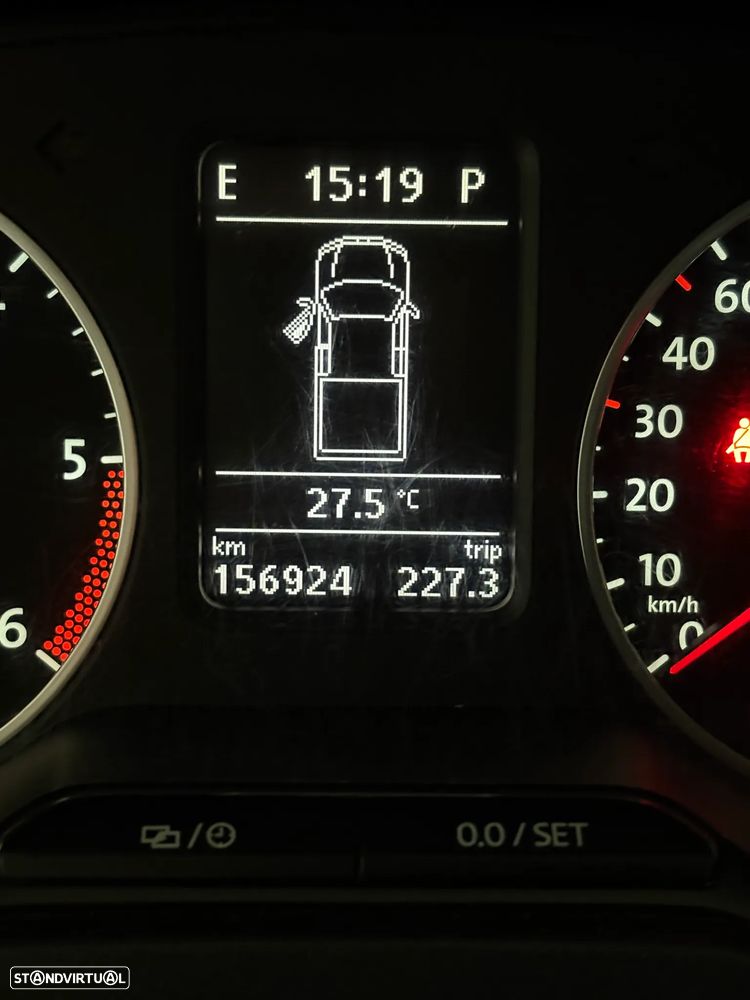 VW Amarok 2.0 BiTDI Auto Highline - 19