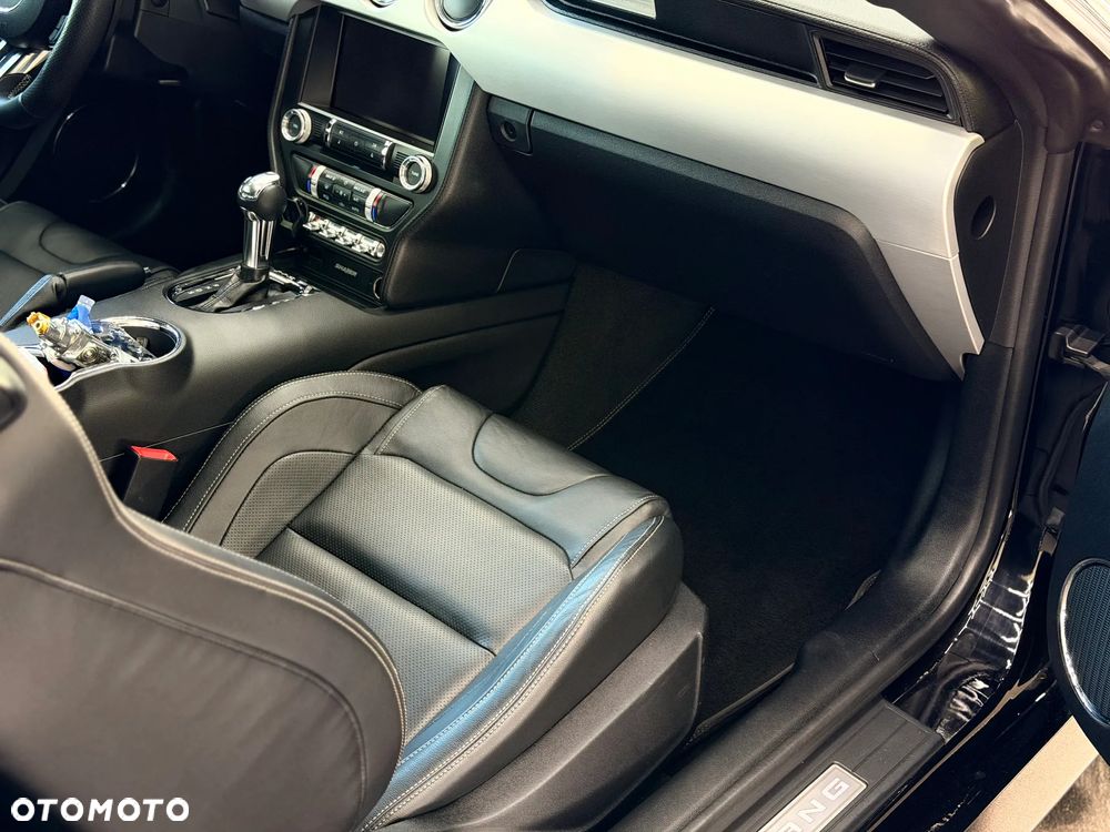 Ford Mustang - 19