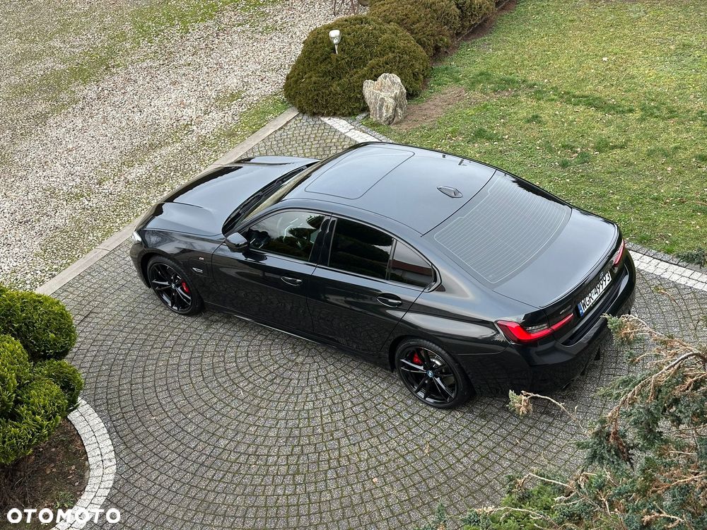 BMW Seria 3 330e xDrive M Sport - 10