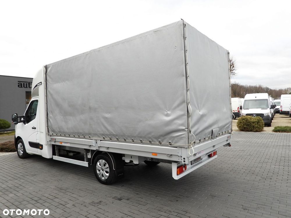 Renault MASTER PLANDEKA 8 PALET TEMPOMAT NAWIGACJA LEDY PNEUMATYKA KLIMATYZACJA  165KM - 11