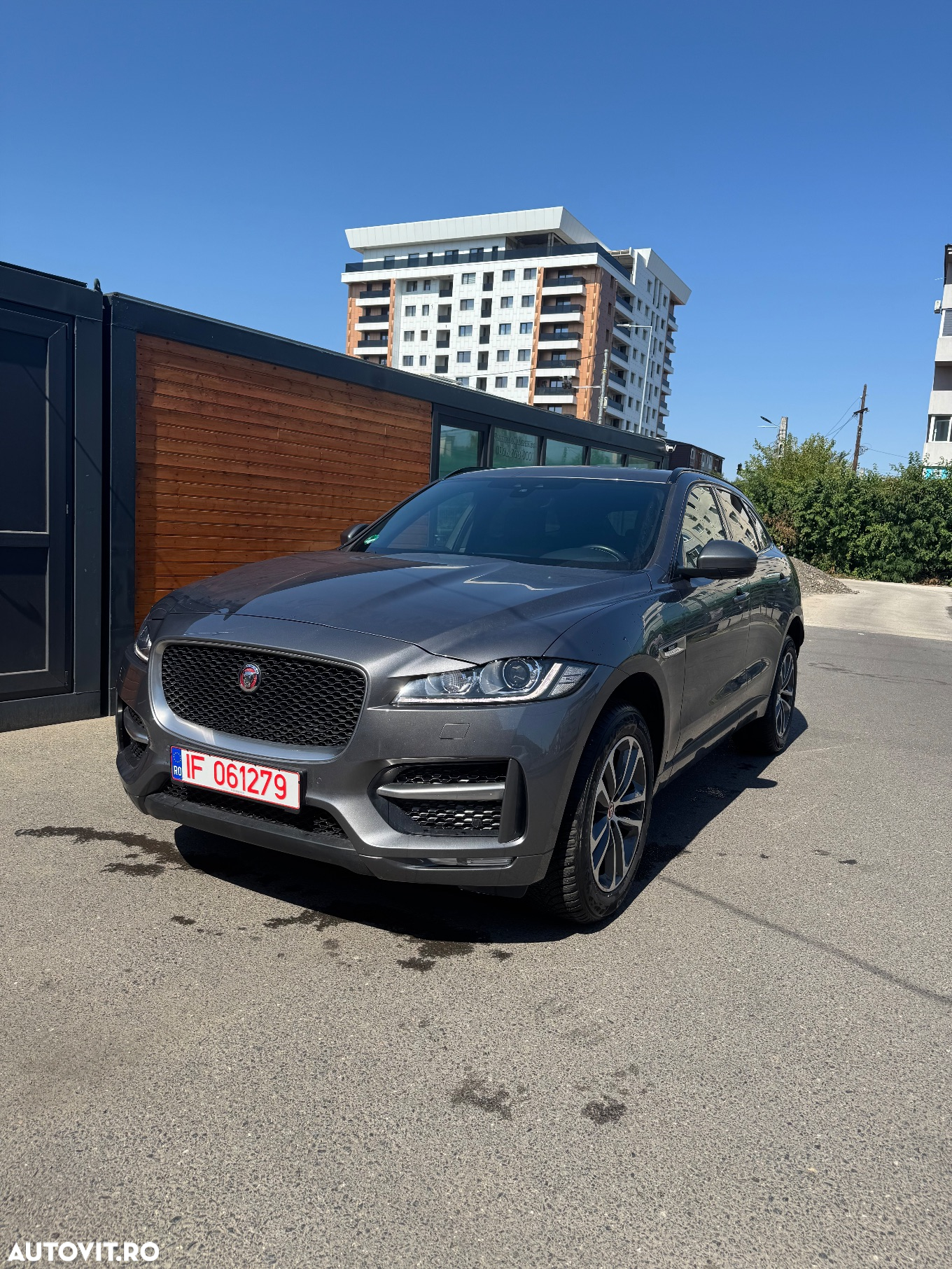 Jaguar F-Pace - 4