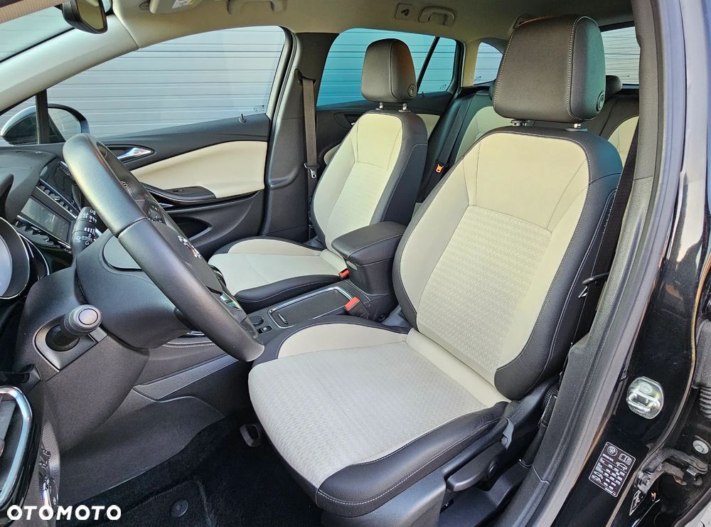 Opel Astra - 12