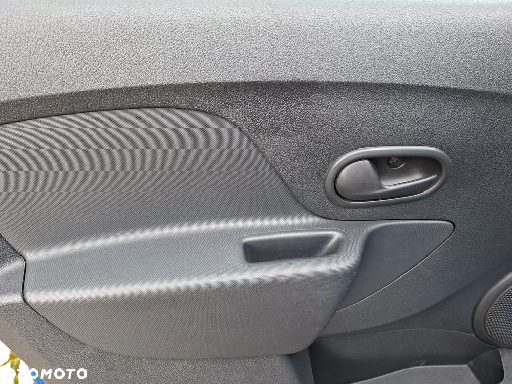 Dacia Sandero TCe 90 LIVE - 12