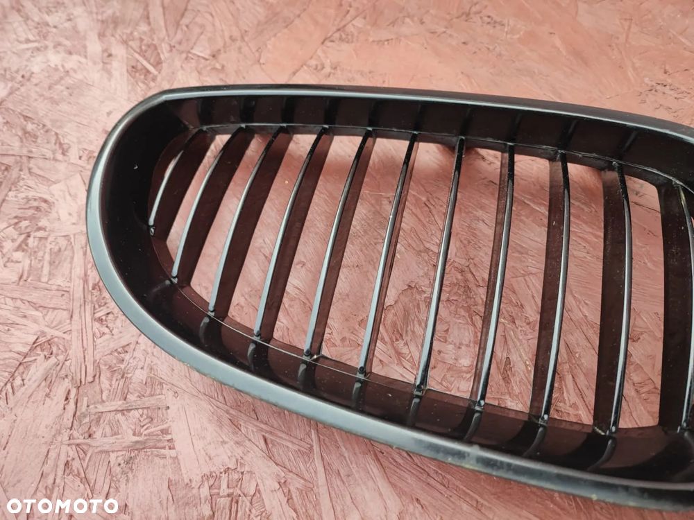 BMW E60 / E60 LCI / E61 / E61 LCI.  NERKI CZARNE M-PAKIET LEWA / PRAWA. O NR: 7 027 061 / 7 065 701 OEM. W BARDZO DOBRYM STANIE. - 4