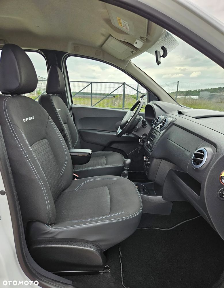 Dacia Lodgy dCi 110 Stepway - 15
