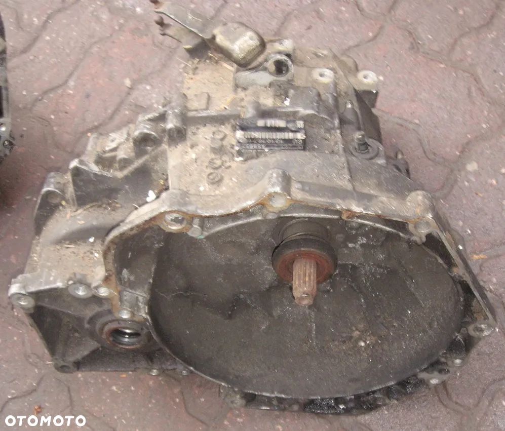 13101871 skrzynia biegów OPEL VECTRA C SIGNUM 2.2 DTI - 3