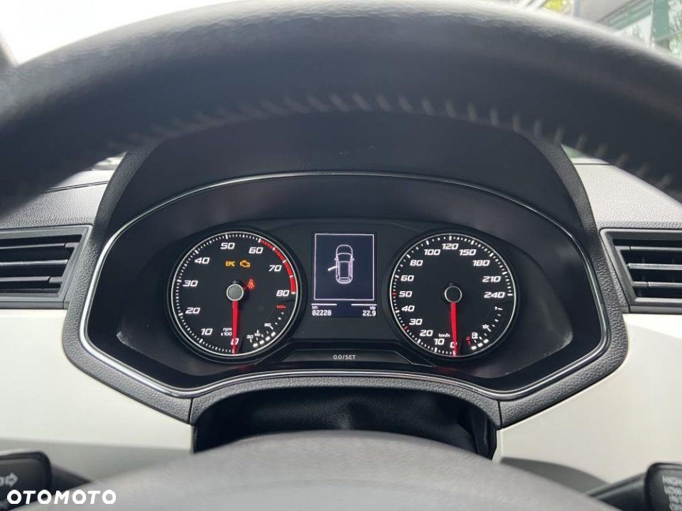 Seat Arona - 12