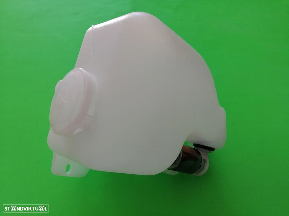 Reservatório com motor esguicho Opel Campo Bedford Brava KBD 25 26 27 - 2