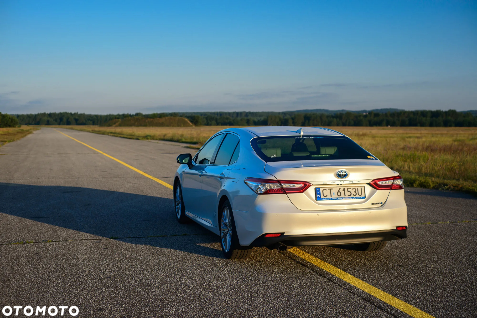 Toyota Camry 2.5 Hybrid Executive CVT - 14