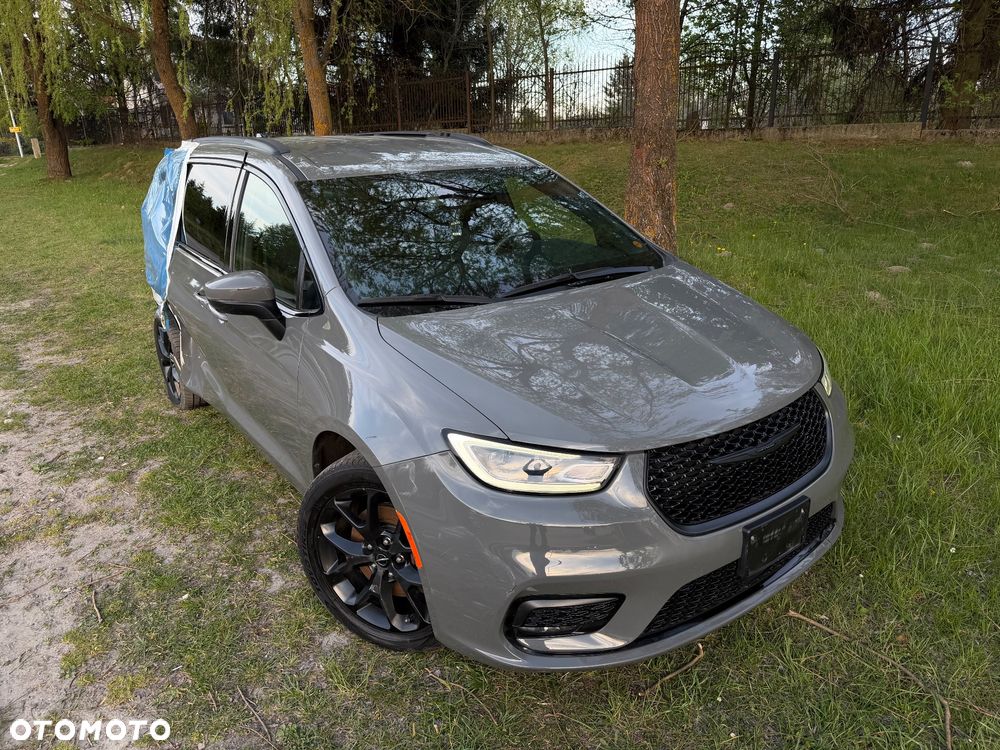 Chrysler Pacifica - 7