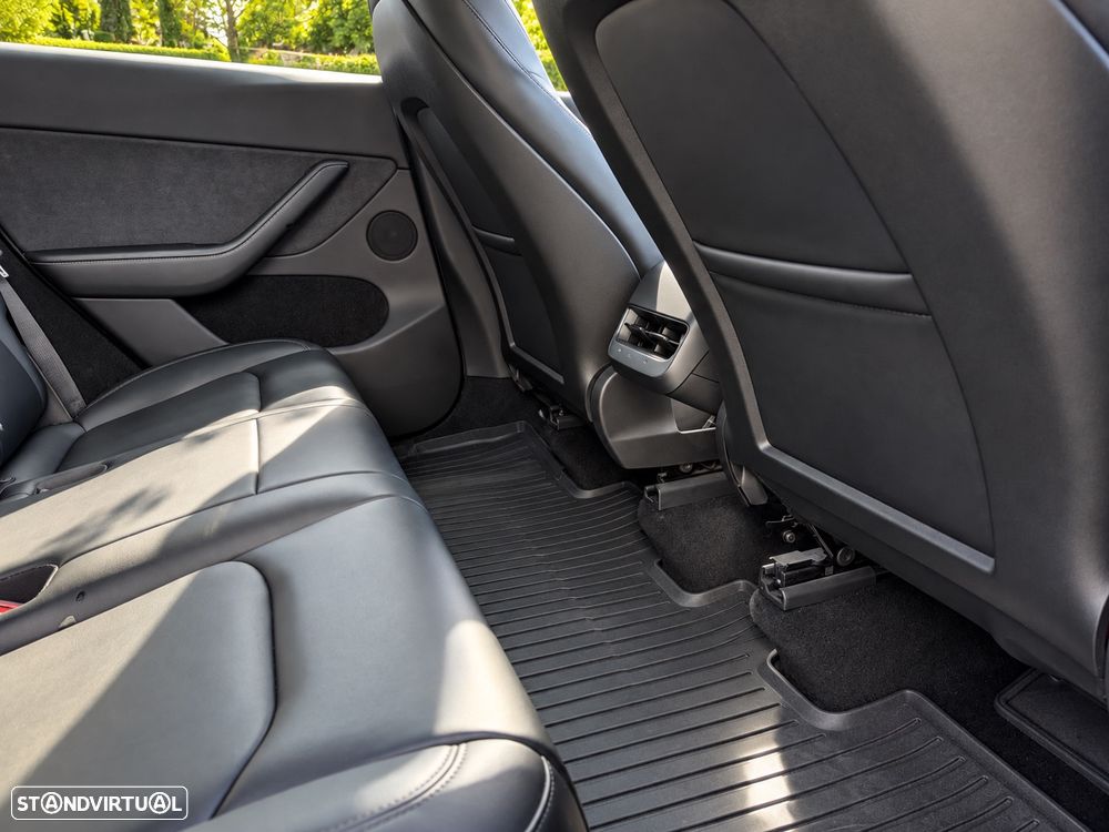 Tesla Model Y Tração Traseira - 15