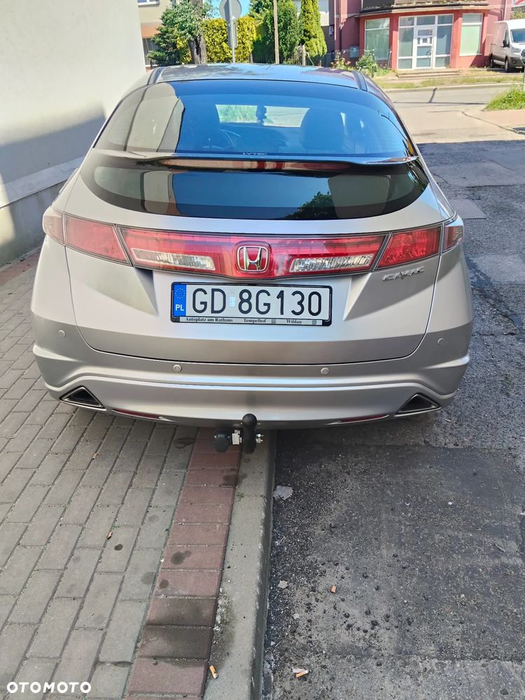 Honda Civic 1.8i-VTEC Automatik Executive - 1