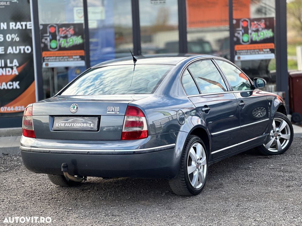 Skoda Superb 2.0 TDI Ambition - 4