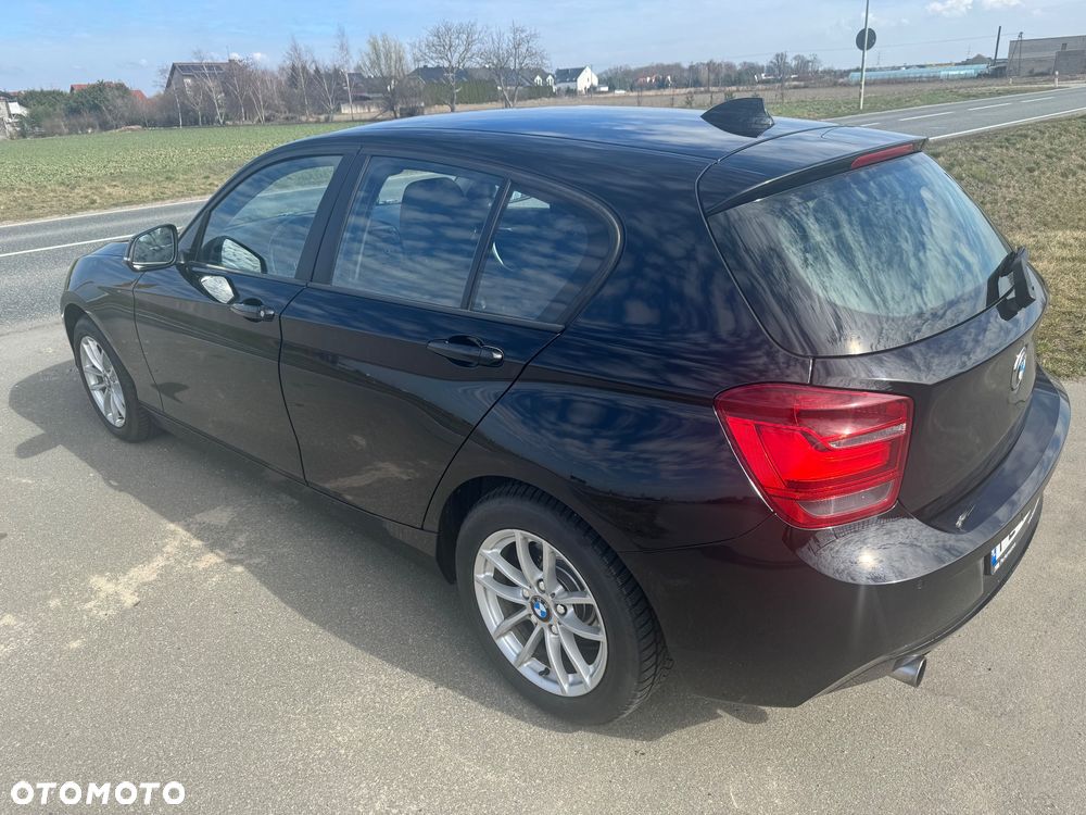 BMW Seria 1 116i - 10