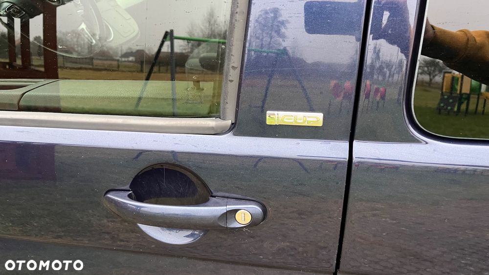 Volkswagen Multivan - 18