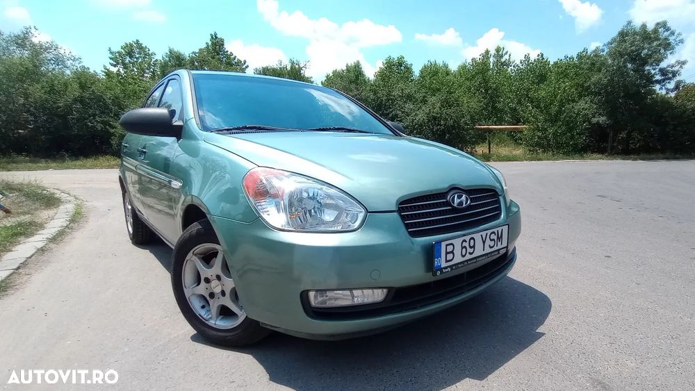 Hyundai Accent MC 14 DOHC 4DR GL CLASSIC - 1