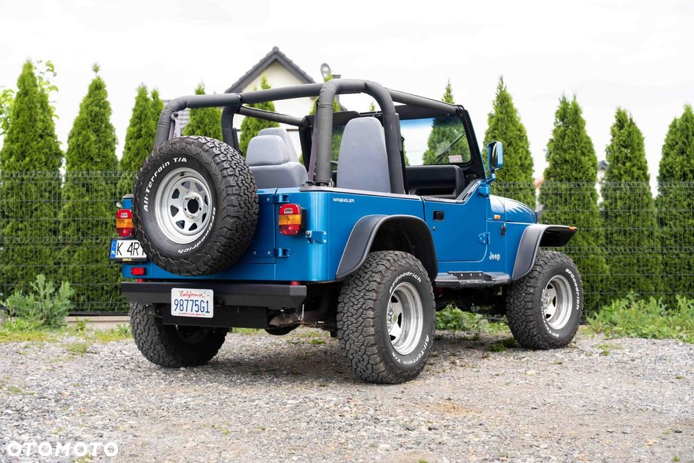 Jeep Wrangler - 5