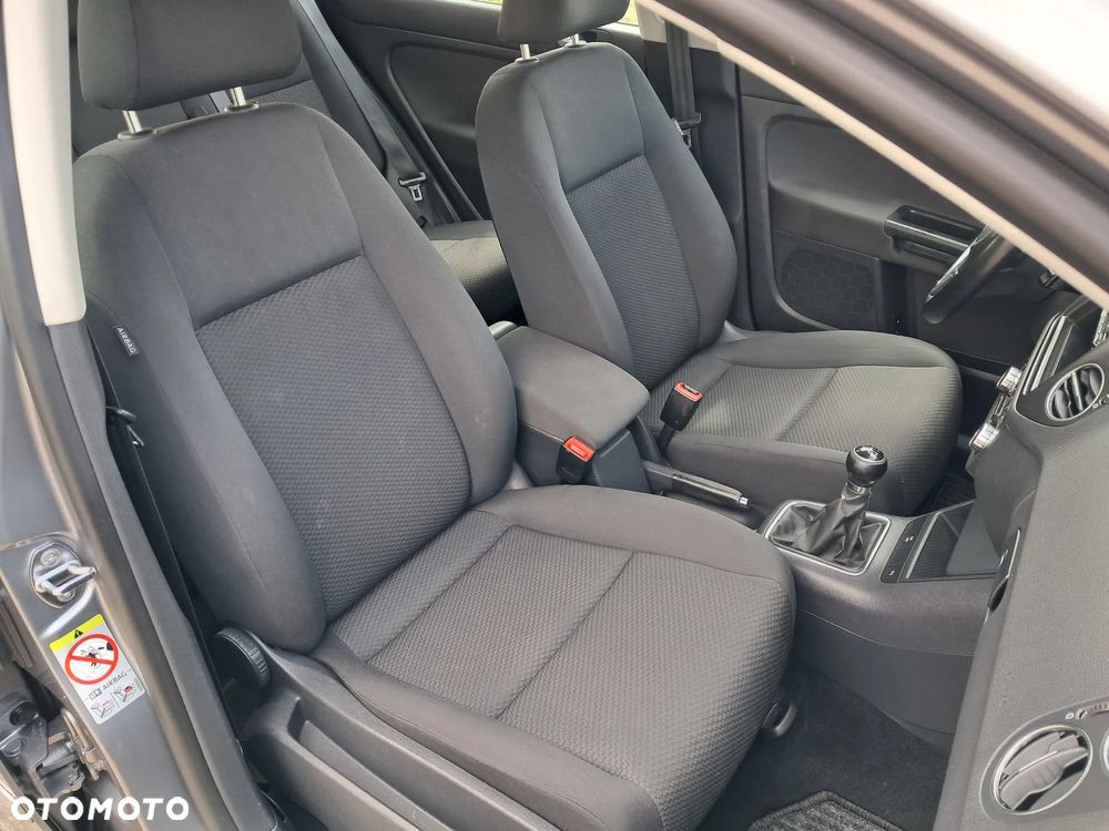 Volkswagen Golf Plus - 19