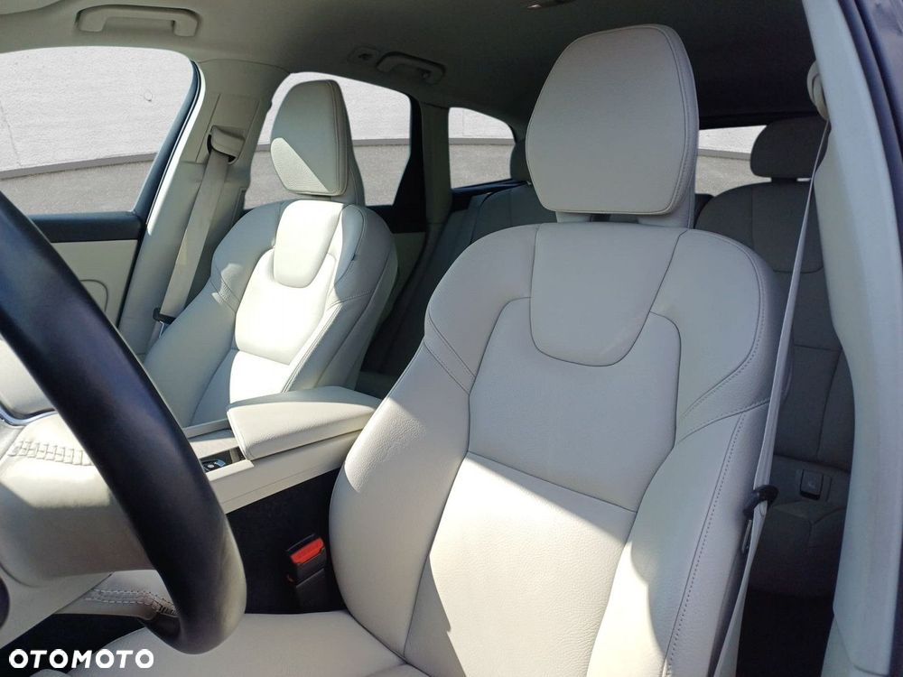 Volvo XC 60 - 12