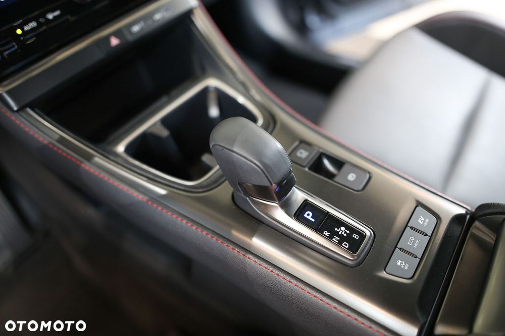 Lexus LBX 1.5 Hybrid Emotion - 24