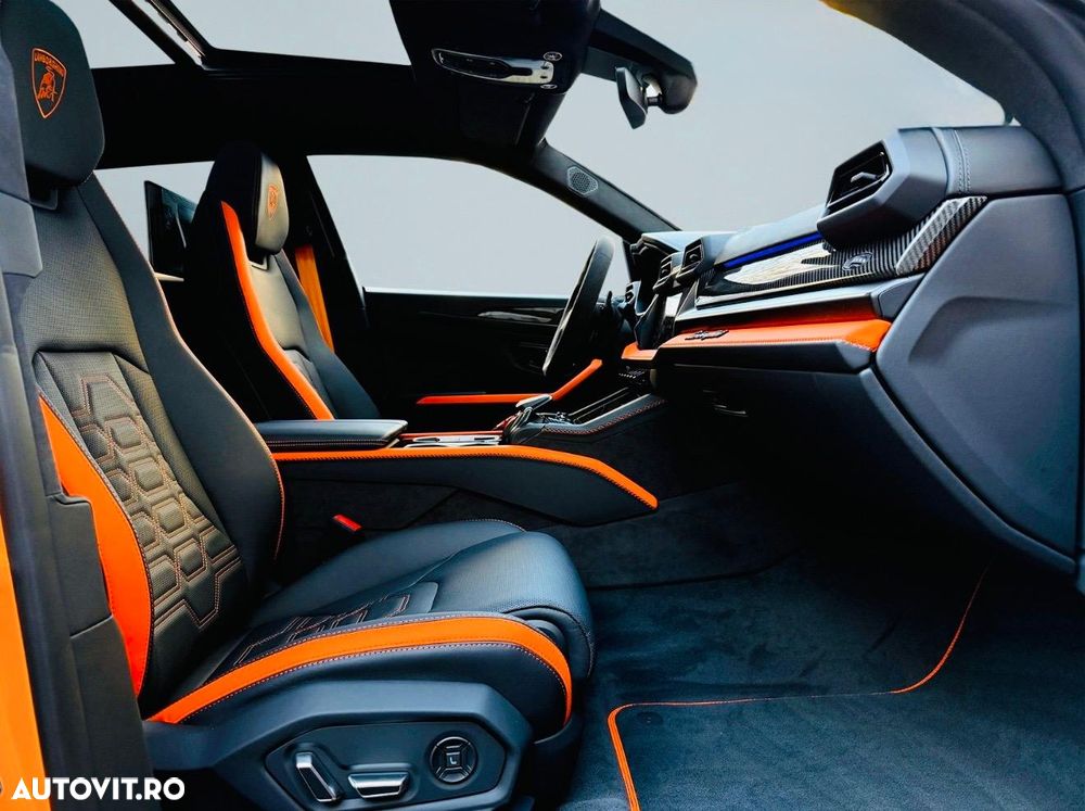 Lamborghini URUS - 14
